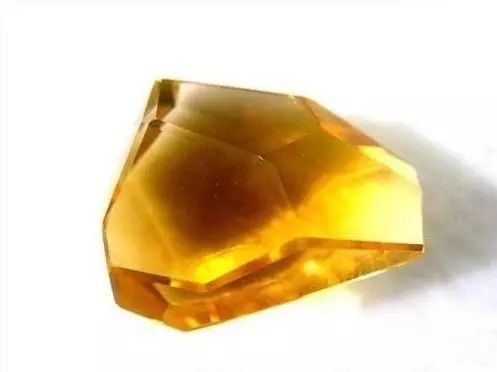 【一分钟课堂】水晶界的“财富之石”——黄水晶